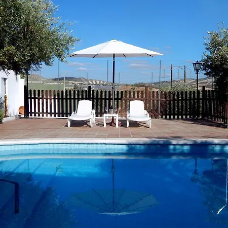 Casa rural María - Pista De Padel Y Piscina Baena